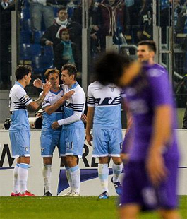 La marcia trionfale della Fiorentina si ferma a Roma. La Lazio umilia i viola 4-0
