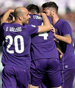 La Fiorentina serve un altro poker di goal e torna in testa alla classifica