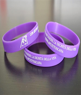 Fiorentina-Palermo: un braccialetto viola per sostenere ANT