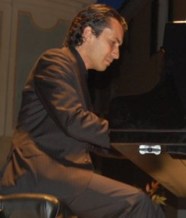 Solopiano: Roberto Cominati in concerto al Teatro della Pergola