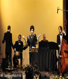 Tina Allori Quartet in concerto con ''Christmas - Radio Swing'' a Le Murate