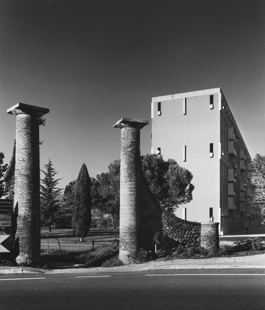 ''Italia Metafisica'' di George Tatge in mostra a Villa Bardini