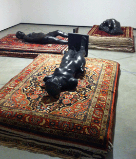 La mostra ''Anche le sculture muoiono'' riapre la Strozzina