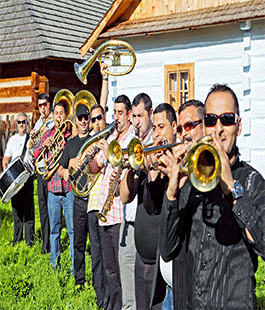  Balkan Party: Fanfara Transilvania in concerto alla Flog per ''Musica dei Popoli''