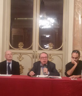 Teatro della Toscana: posticipato il 2° incontro de ''Les Liaisons Heureuses'' dopo gli attentati di Parigi