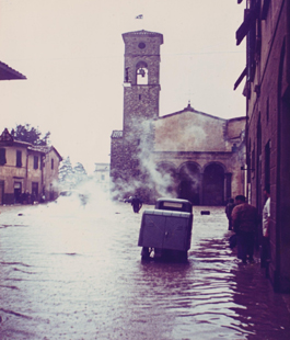 Alluvione di Firenze: l'atto eroico del Cardinal Bassetti in mostra al Parterre